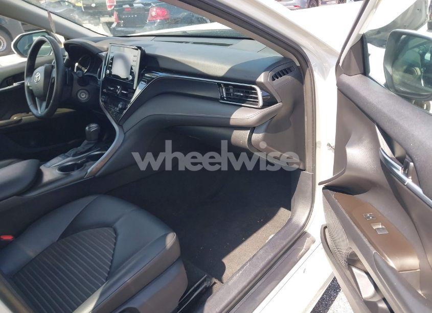 Photo 5 of 2023 Toyota Camry SE/SE NIGHTSHADE EDITION/SE NIGHTSHADE EDITION HYBRID (VIN 4T1G11AK3PU110802)