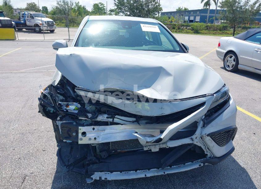 Photo 6 of 2023 Toyota Camry SE/SE NIGHTSHADE EDITION/SE NIGHTSHADE EDITION HYBRID (VIN 4T1G11AK3PU110802)