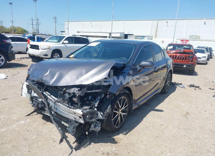 Photo 2 of 2023 Toyota Camry SE (VIN 4T1G11AK3PU735202)