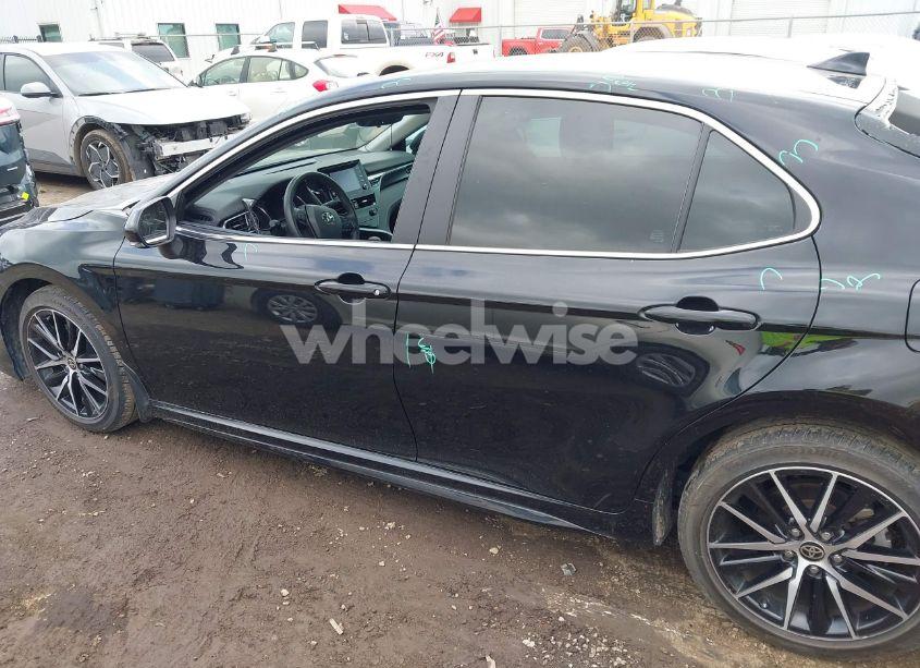 Photo 14 of 2023 Toyota Camry SE (VIN 4T1G11AK3PU761816)