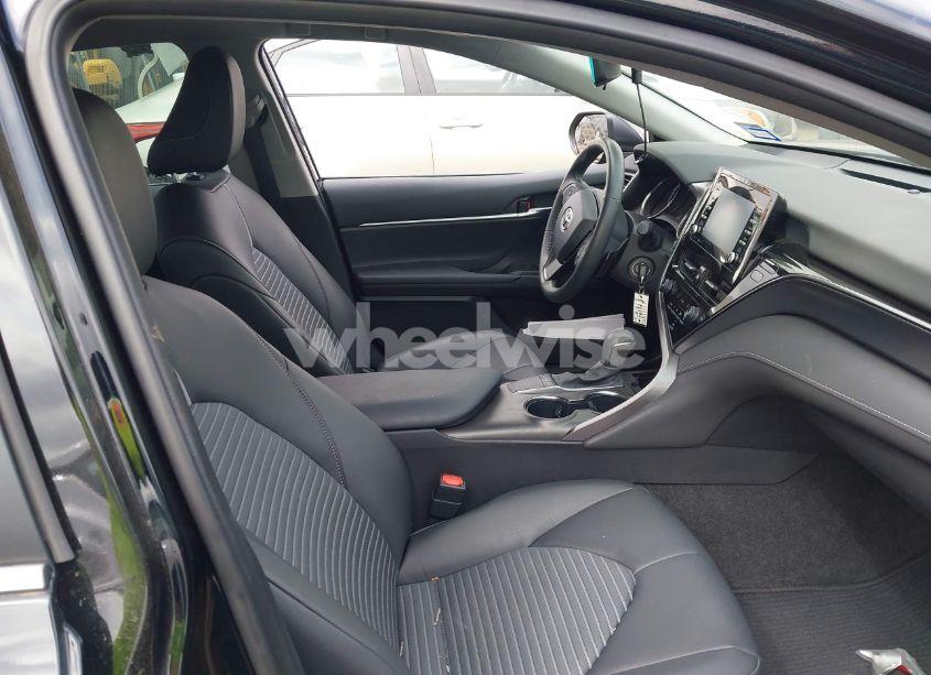 Photo 5 of 2023 Toyota Camry SE (VIN 4T1G11AK3PU761816)