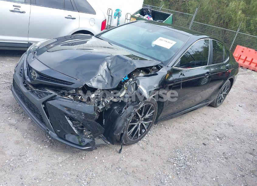 Photo 2 of 2023 Toyota Camry SE (VIN 4T1G11AK3PU773125)