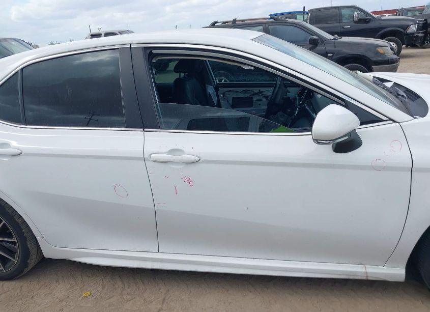 Photo 14 of 2023 Toyota Camry SE (VIN 4T1G11AK3PU818242)