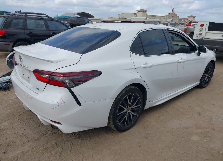 Photo 4 of 2023 Toyota Camry SE (VIN 4T1G11AK3PU818242)