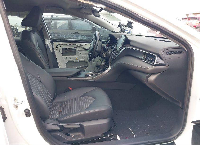 Photo 5 of 2023 Toyota Camry SE (VIN 4T1G11AK3PU818242)