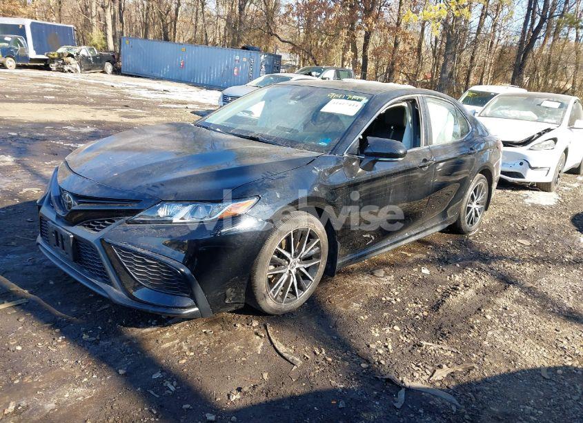 Photo 2 of 2023 Toyota Camry SE (VIN 4T1G11AK3PU819990)