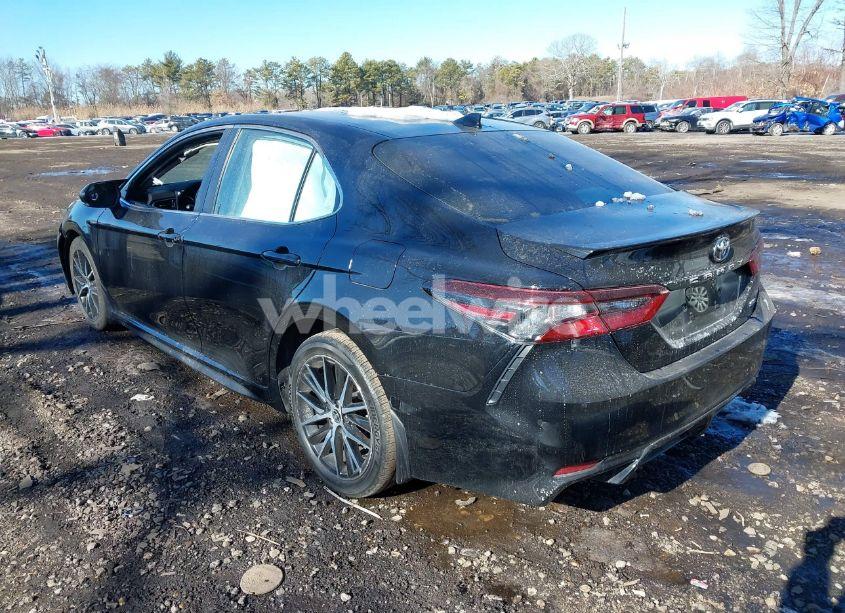Photo 3 of 2023 Toyota Camry SE (VIN 4T1G11AK3PU819990)