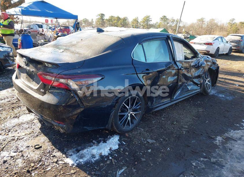 Photo 4 of 2023 Toyota Camry SE (VIN 4T1G11AK3PU819990)