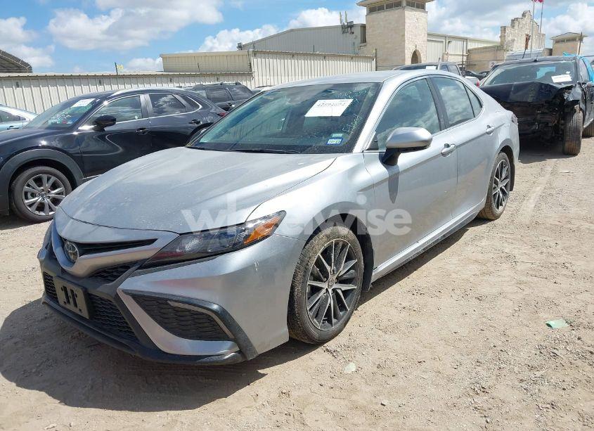 Photo 2 of 2024 Toyota Camry SE (VIN 4T1G11AK3RU199192)