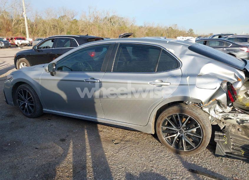 Photo 14 of 2024 Toyota Camry SE (VIN 4T1G11AK3RU209378)