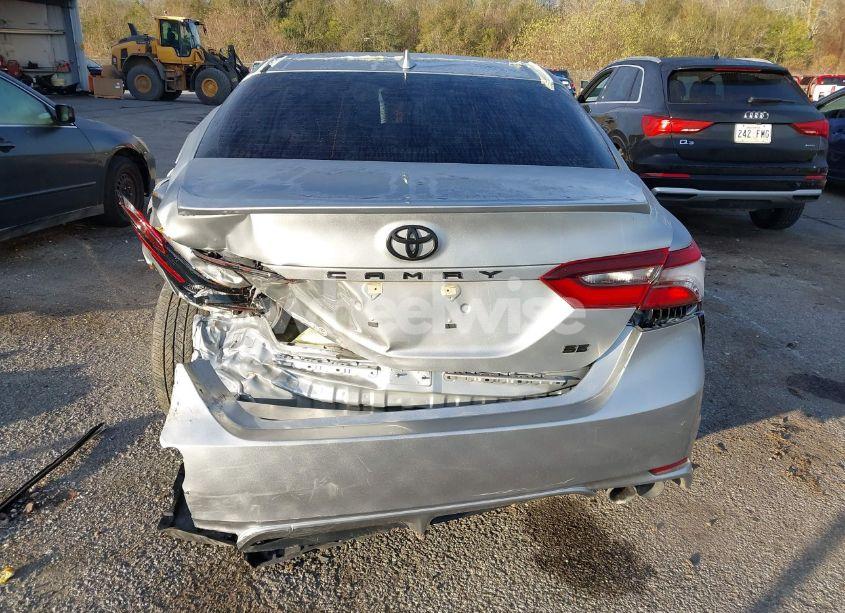 Photo 16 of 2024 Toyota Camry SE (VIN 4T1G11AK3RU209378)