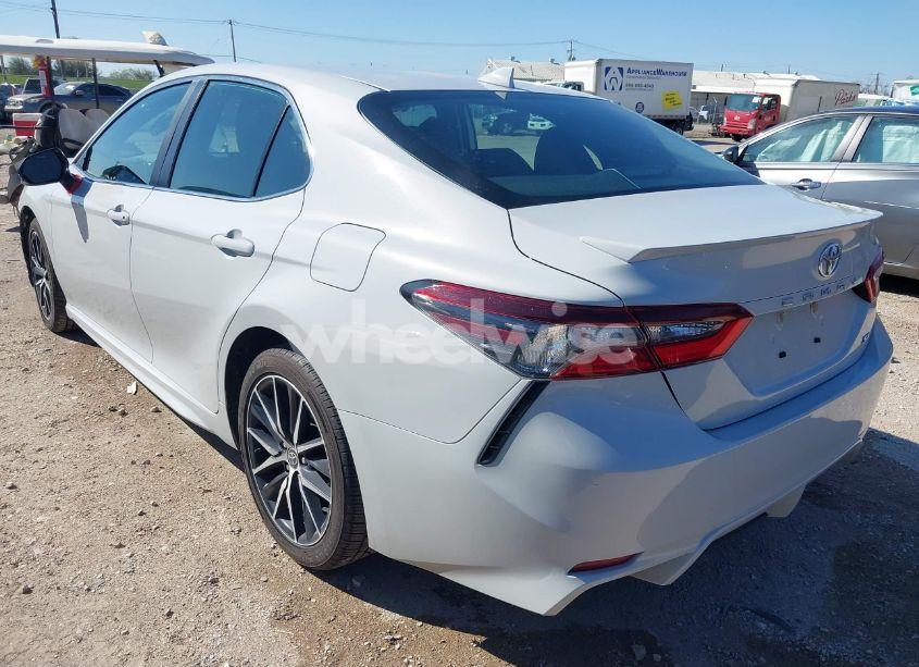 Photo 3 of 2024 Toyota Camry SE (VIN 4T1G11AK3RU216797)