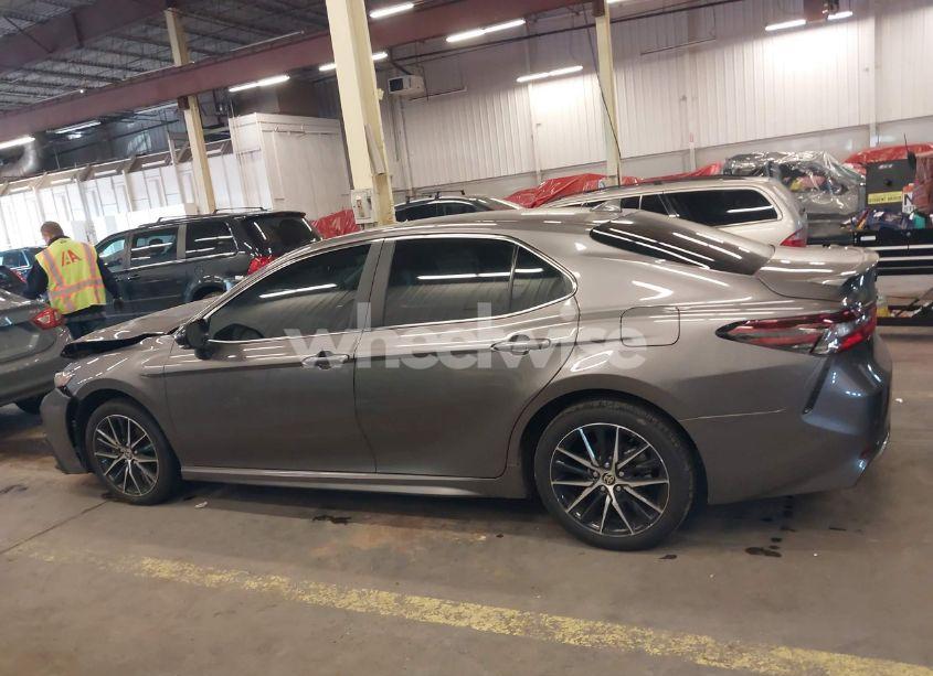 Photo 14 of 2024 Toyota Camry SE (VIN 4T1G11AK3RU228724)