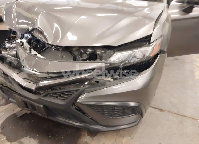 Photo 20 of 2024 Toyota Camry SE (VIN 4T1G11AK3RU228724)