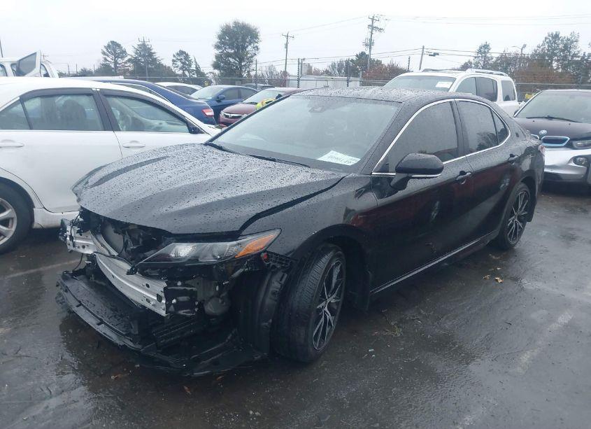 Photo 2 of 2024 Toyota Camry SE (VIN 4T1G11AK3RU242512)