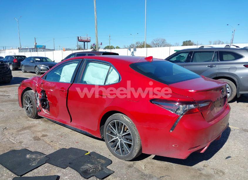 Photo 3 of 2024 Toyota Camry SE (VIN 4T1G11AK3RU265384)