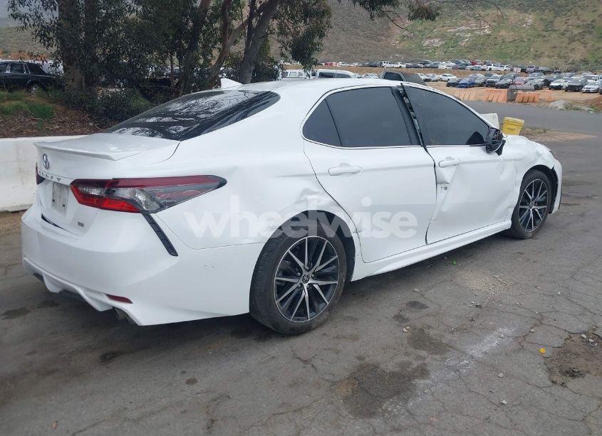 Photo 4 of 2024 Toyota Camry SE (VIN 4T1G11AK3RU875902)