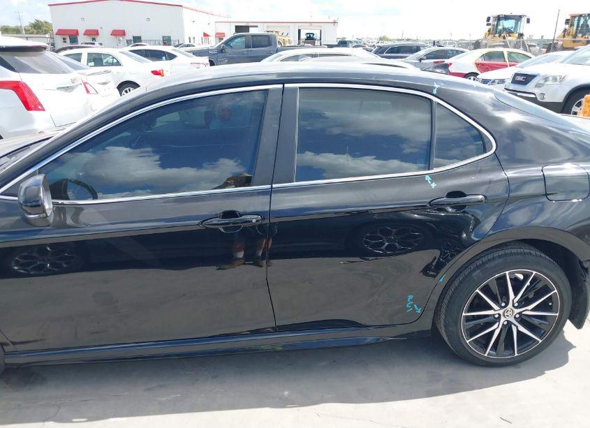 Photo 14 of 2024 Toyota Camry SE (VIN 4T1G11AK3RU885233)