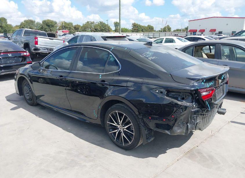 Photo 3 of 2024 Toyota Camry SE (VIN 4T1G11AK3RU885233)