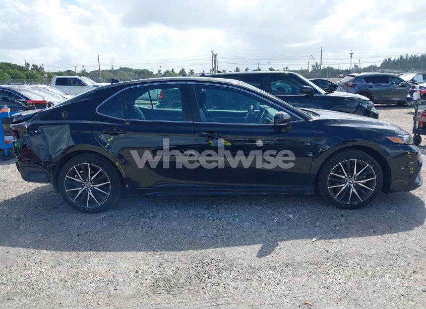 Photo 14 of 2024 Toyota Camry SE (VIN 4T1G11AK3RU906811)