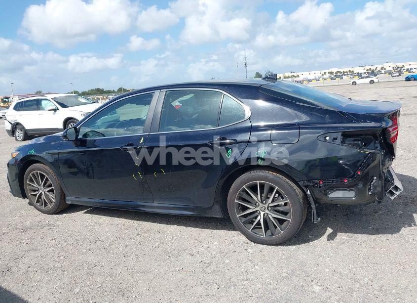 Photo 15 of 2024 Toyota Camry SE (VIN 4T1G11AK3RU906811)