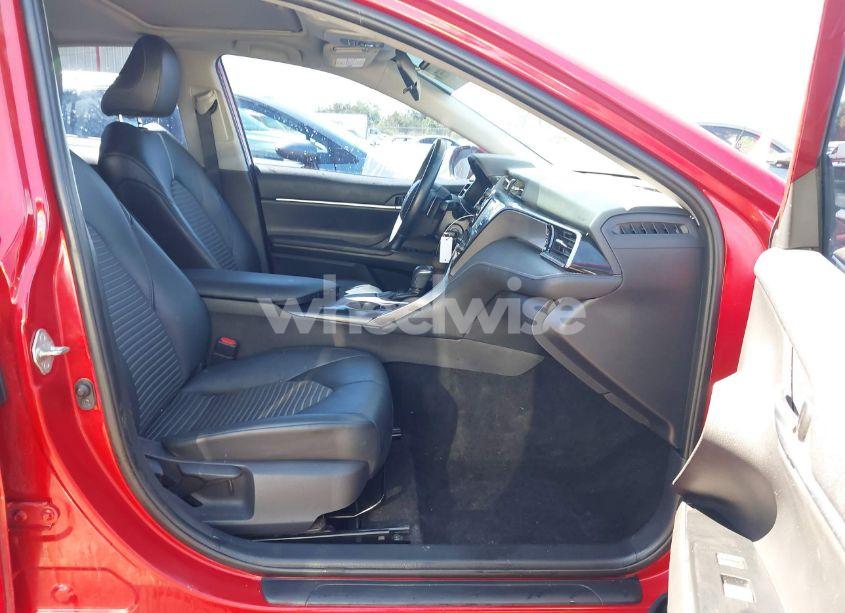 Photo 5 of 2020 Toyota Camry SE (VIN 4T1G11AK4LU308685)