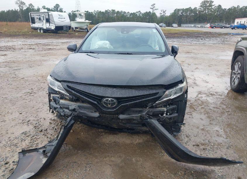 Photo 12 of 2020 Toyota Camry SE (VIN 4T1G11AK4LU347860)