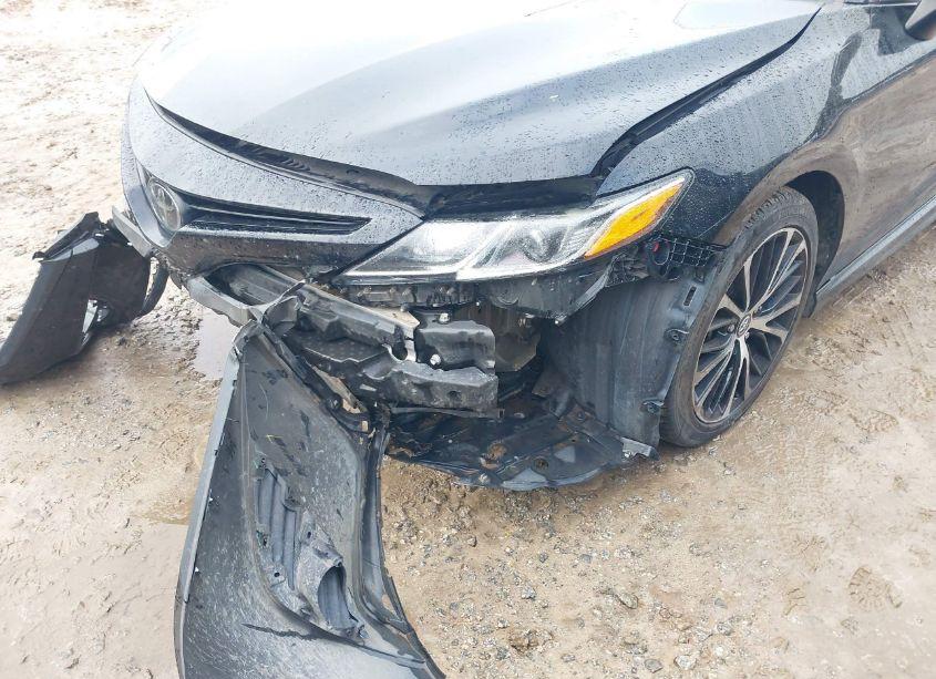 Photo 6 of 2020 Toyota Camry SE (VIN 4T1G11AK4LU347860)