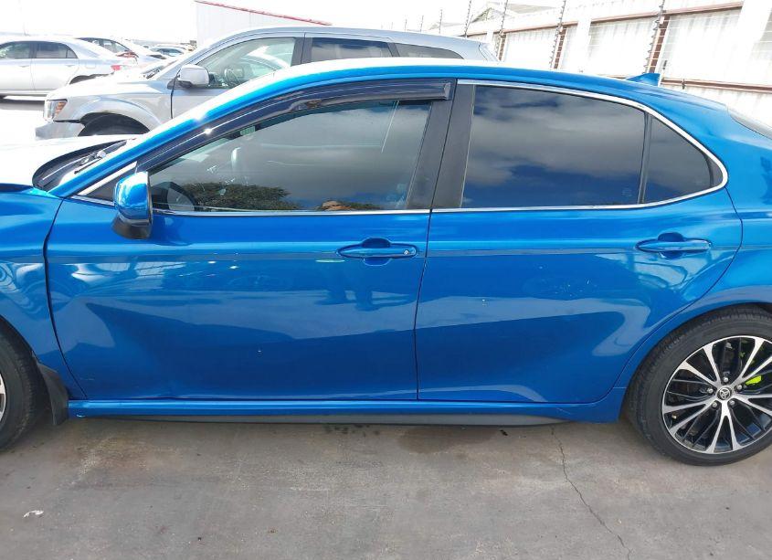 Photo 15 of 2020 Toyota Camry SE (VIN 4T1G11AK4LU372855)