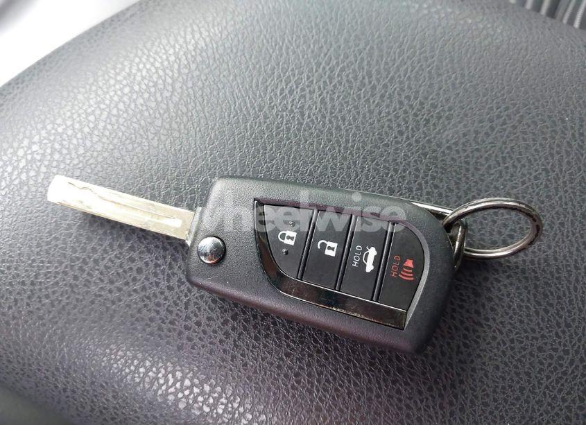 Photo 11 of 2020 Toyota Camry SE (VIN 4T1G11AK4LU376856)