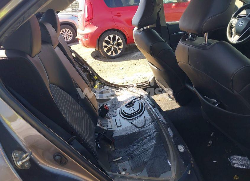 Photo 8 of 2020 Toyota Camry SE (VIN 4T1G11AK4LU871803)