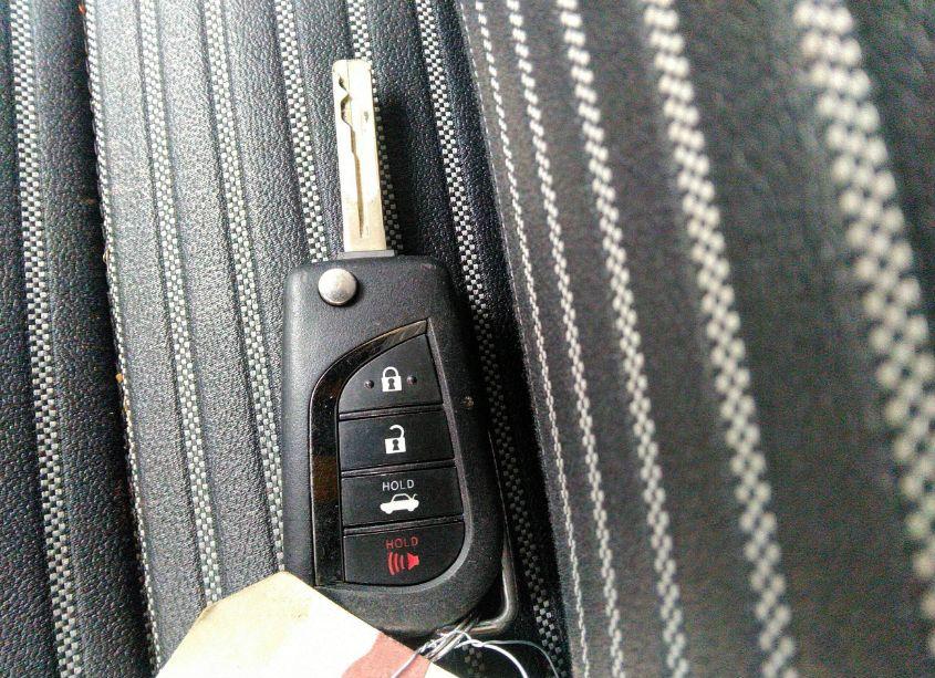 Photo 11 of 2020 Toyota Camry SE (VIN 4T1G11AK4LU876080)