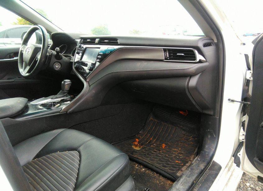 Photo 5 of 2020 Toyota Camry SE (VIN 4T1G11AK4LU876080)