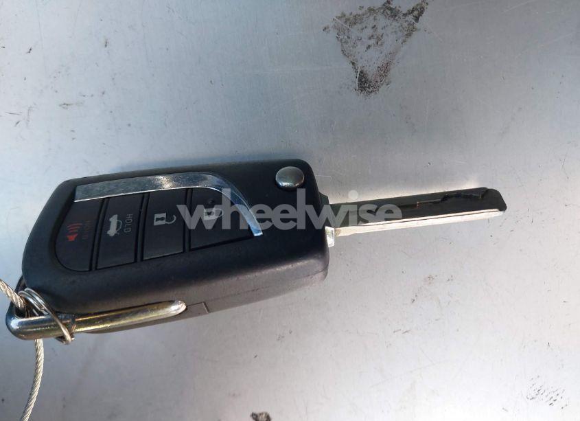 Photo 11 of 2020 Toyota Camry SE (VIN 4T1G11AK4LU884549)