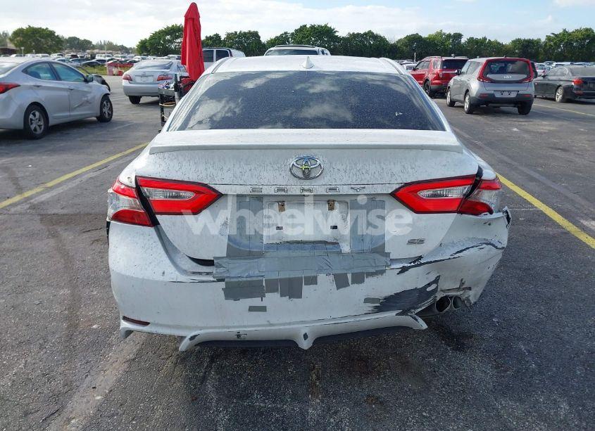 Photo 16 of 2020 Toyota Camry SE (VIN 4T1G11AK4LU884549)