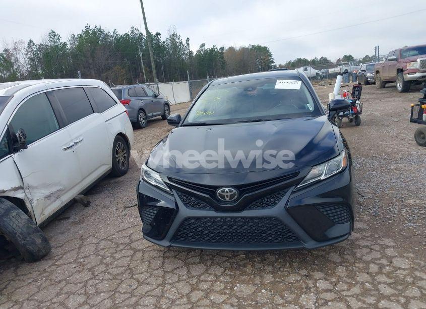 Photo 13 of 2020 Toyota Camry SE (VIN 4T1G11AK4LU894305)