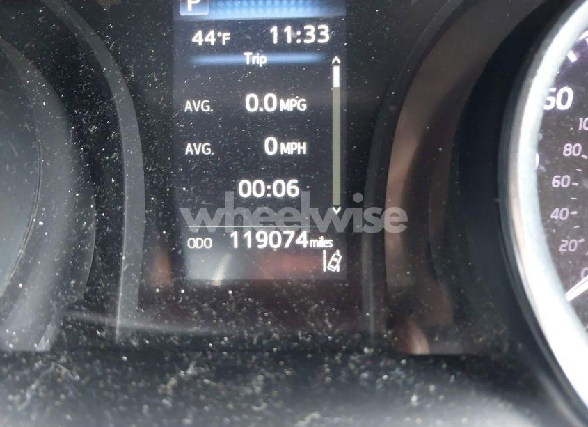 Photo 16 of 2020 Toyota Camry SE (VIN 4T1G11AK4LU894305)