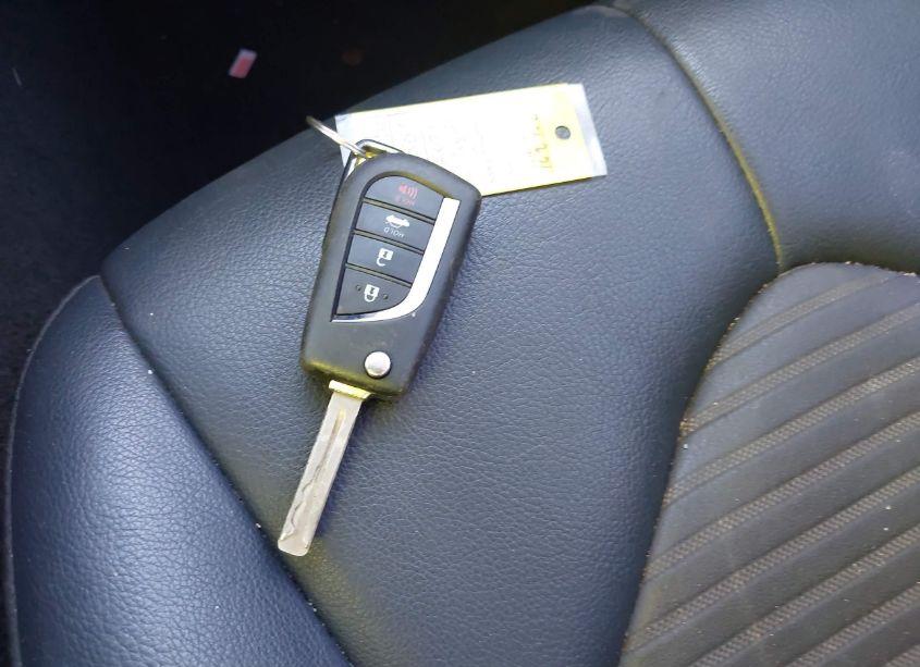 Photo 11 of 2020 Toyota Camry SE (VIN 4T1G11AK4LU905500)