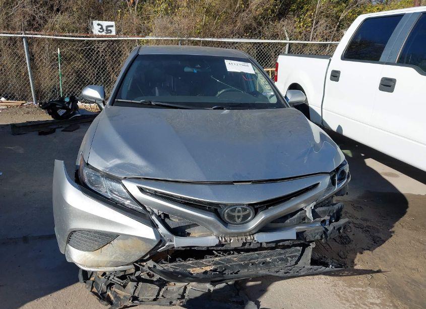 Photo 6 of 2020 Toyota Camry SE (VIN 4T1G11AK4LU905500)