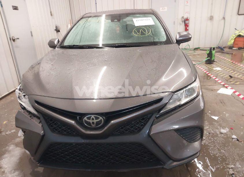 Photo 12 of 2020 Toyota Camry SE (VIN 4T1G11AK4LU914424)