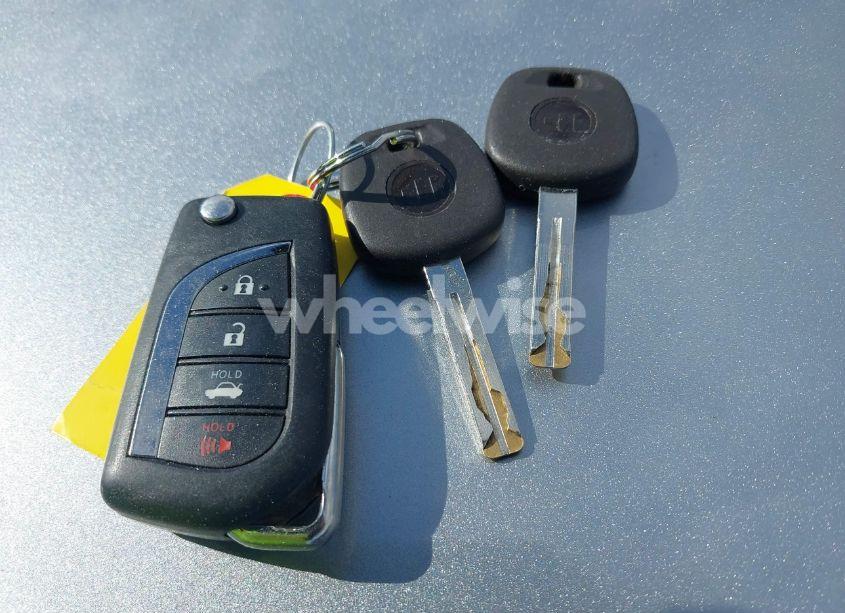 Photo 11 of 2020 Toyota Camry SE (VIN 4T1G11AK4LU971299)