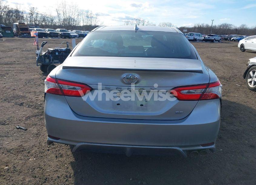Photo 16 of 2020 Toyota Camry SE (VIN 4T1G11AK4LU971299)