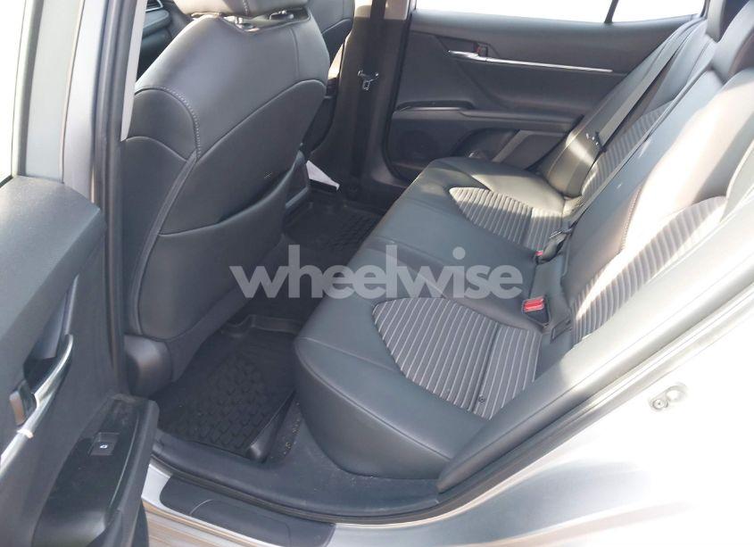 Photo 8 of 2020 Toyota Camry SE (VIN 4T1G11AK4LU971299)