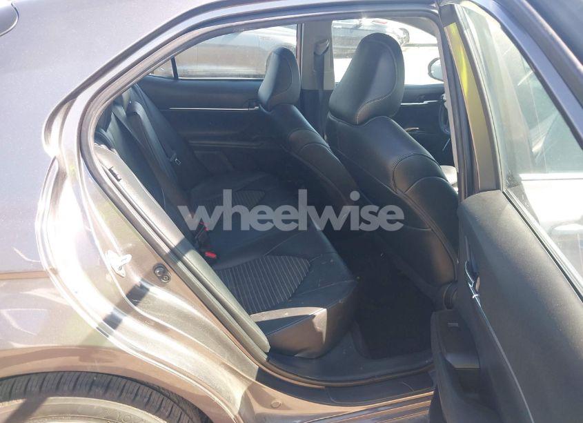 Photo 8 of 2021 Toyota Camry SE (VIN 4T1G11AK4MU432151)