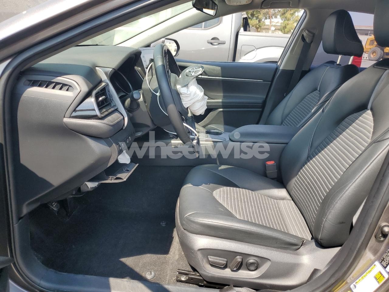 Photo 7 of 2021 TOYOTA CAMRY SE (VIN 4T1G11AK4MU450844)