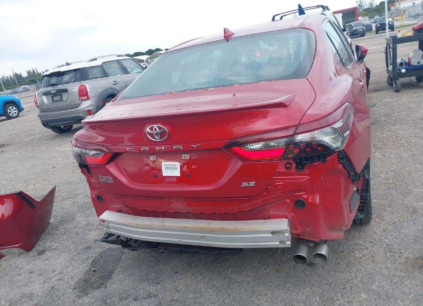 Photo 17 of 2021 Toyota Camry SE (VIN 4T1G11AK4MU485741)