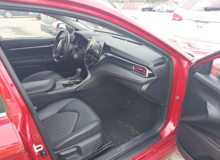 Photo 5 of 2021 Toyota Camry SE (VIN 4T1G11AK4MU485741)