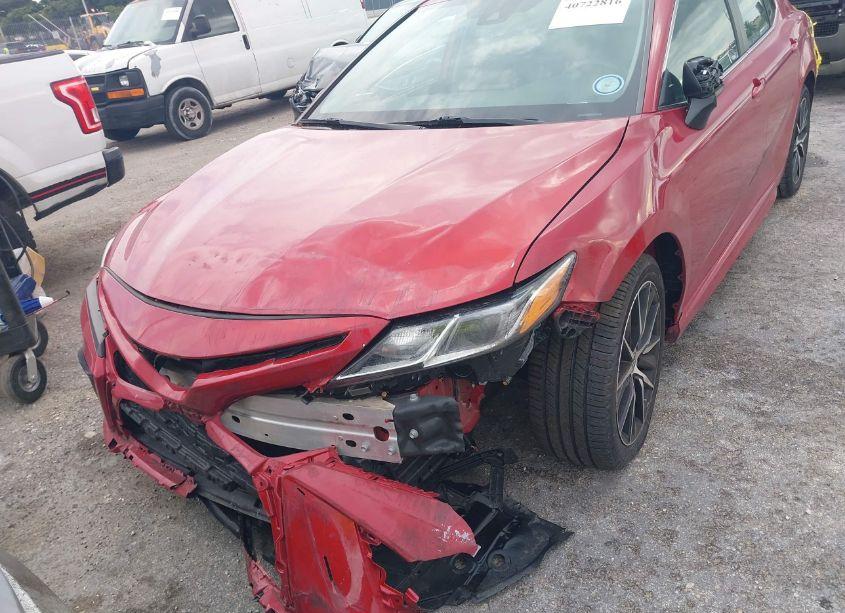 Photo 6 of 2021 Toyota Camry SE (VIN 4T1G11AK4MU485741)