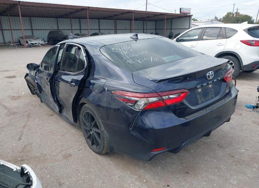 Photo 3 of 2021 Toyota Camry SE (VIN 4T1G11AK4MU488946)