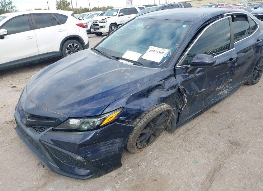 Photo 6 of 2021 Toyota Camry SE (VIN 4T1G11AK4MU488946)